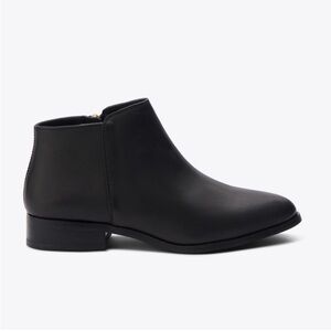 Nisolo Black Leather Ankle Booties